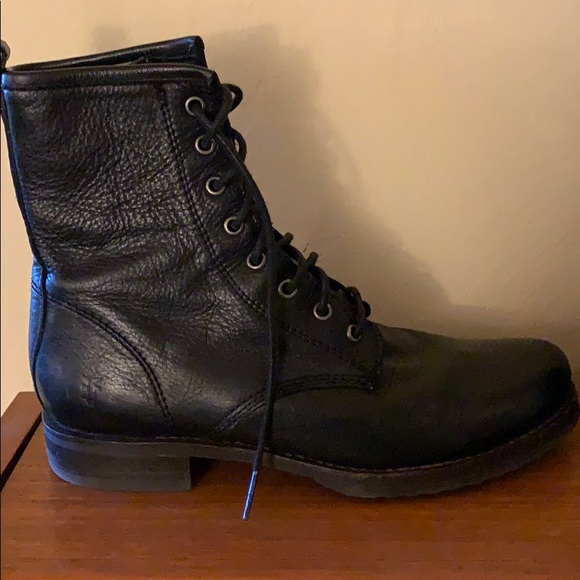 frye veronica combat black